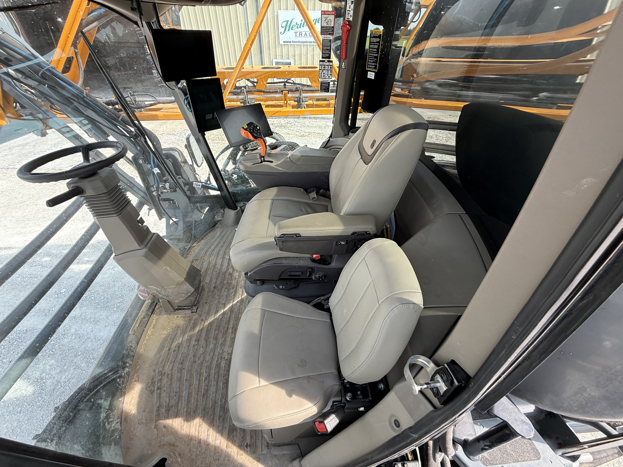  2025 Hagie STS12 at Heritage Tractor in Nevada, MO