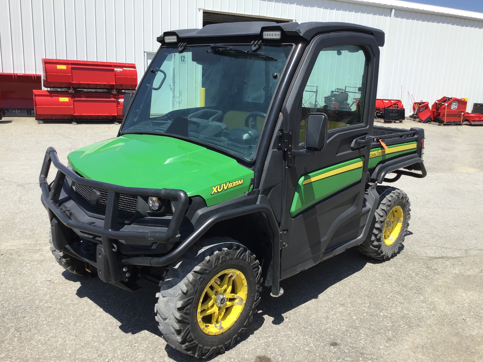 2018 John Deere XUV 835M Image 1