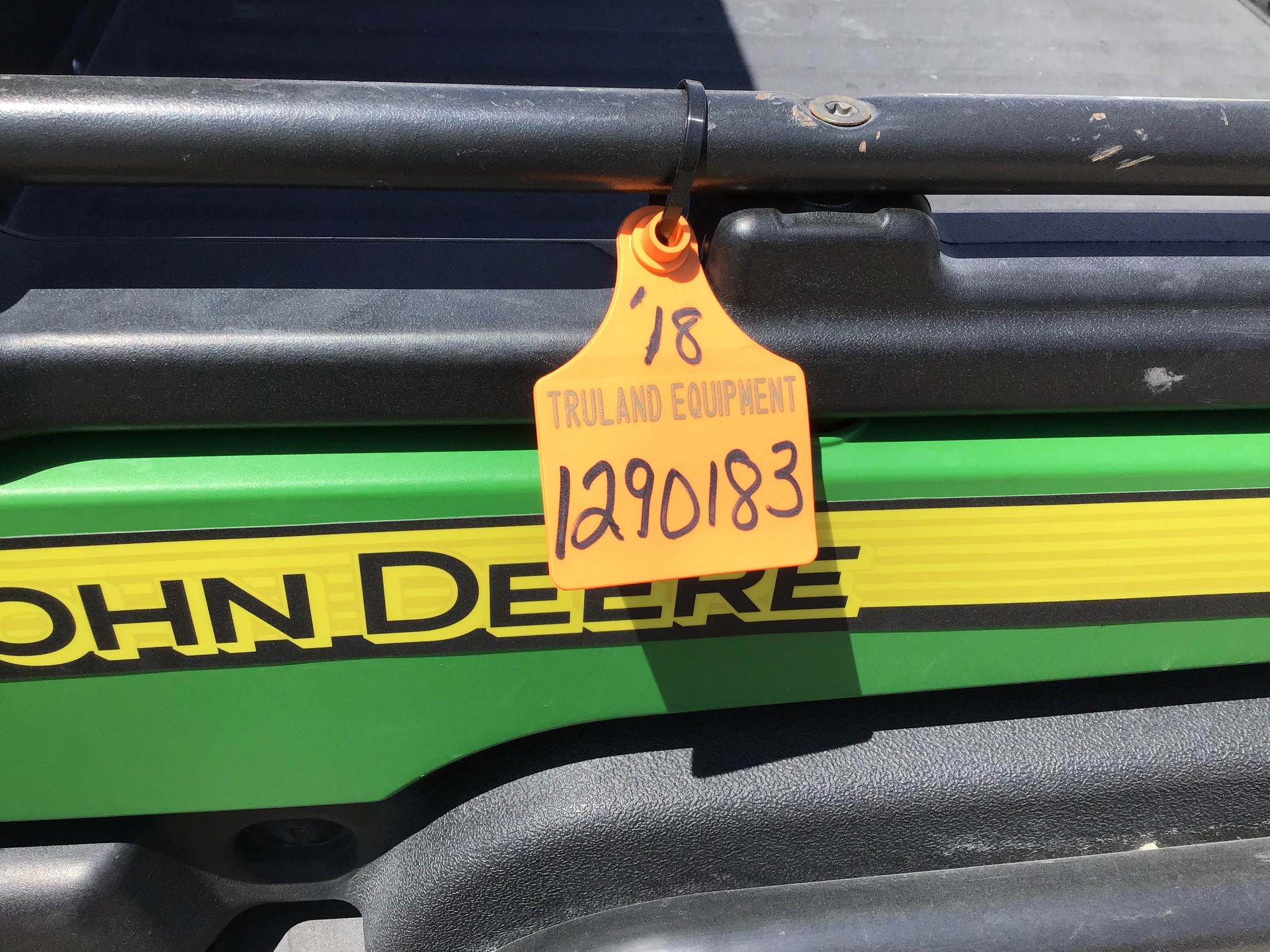 2018 John Deere XUV 835M Image 20