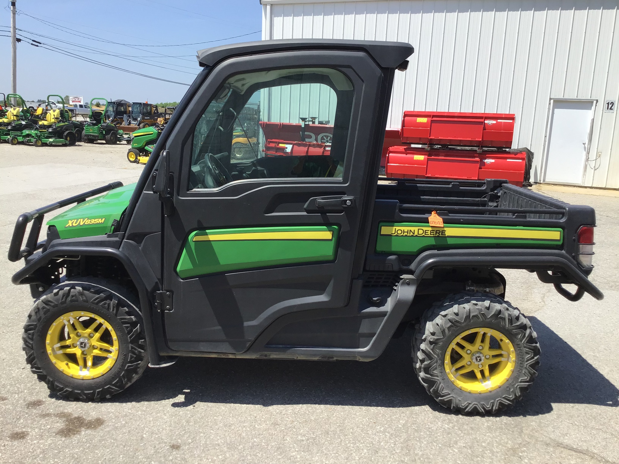 2018 John Deere XUV 835M Image 2