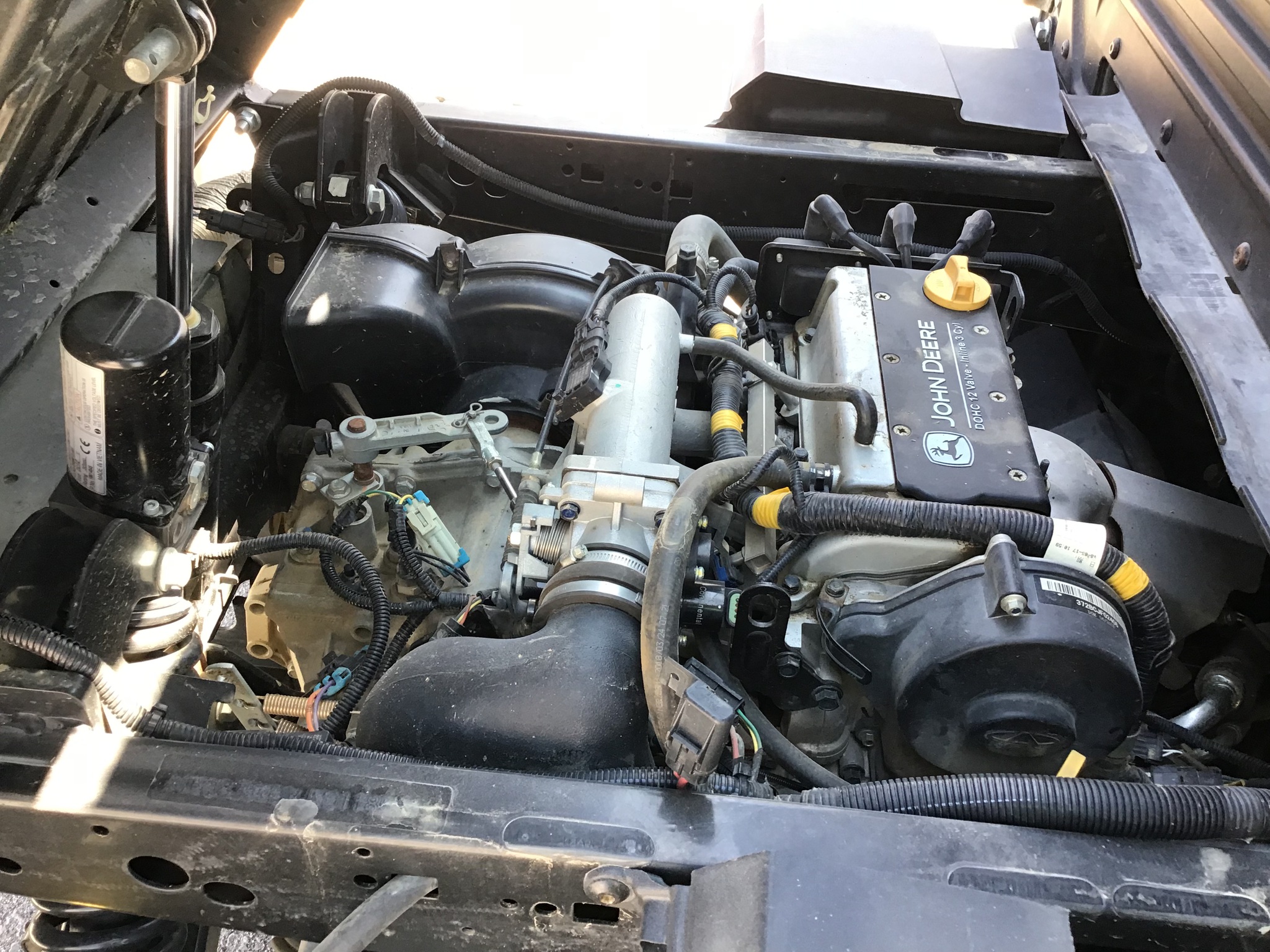 2018 John Deere XUV 835M Image 25