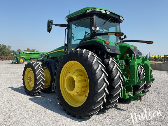 Photo of 2022 John Deere 8R 310