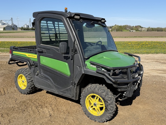 2024 John Deere XUV 835M - Photo1
