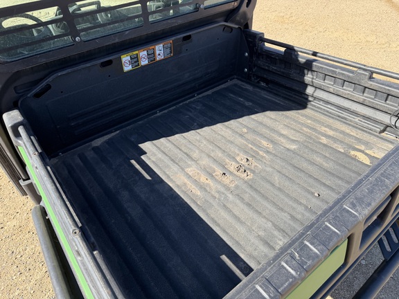 2024 John Deere XUV 835M - Photo15