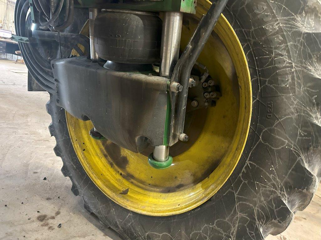 2021 John Deere R4038 Image 15