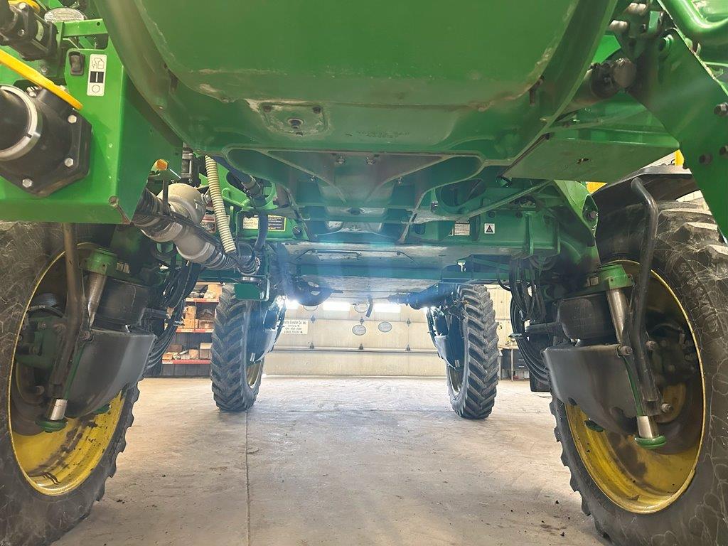 2021 John Deere R4038 Image 17