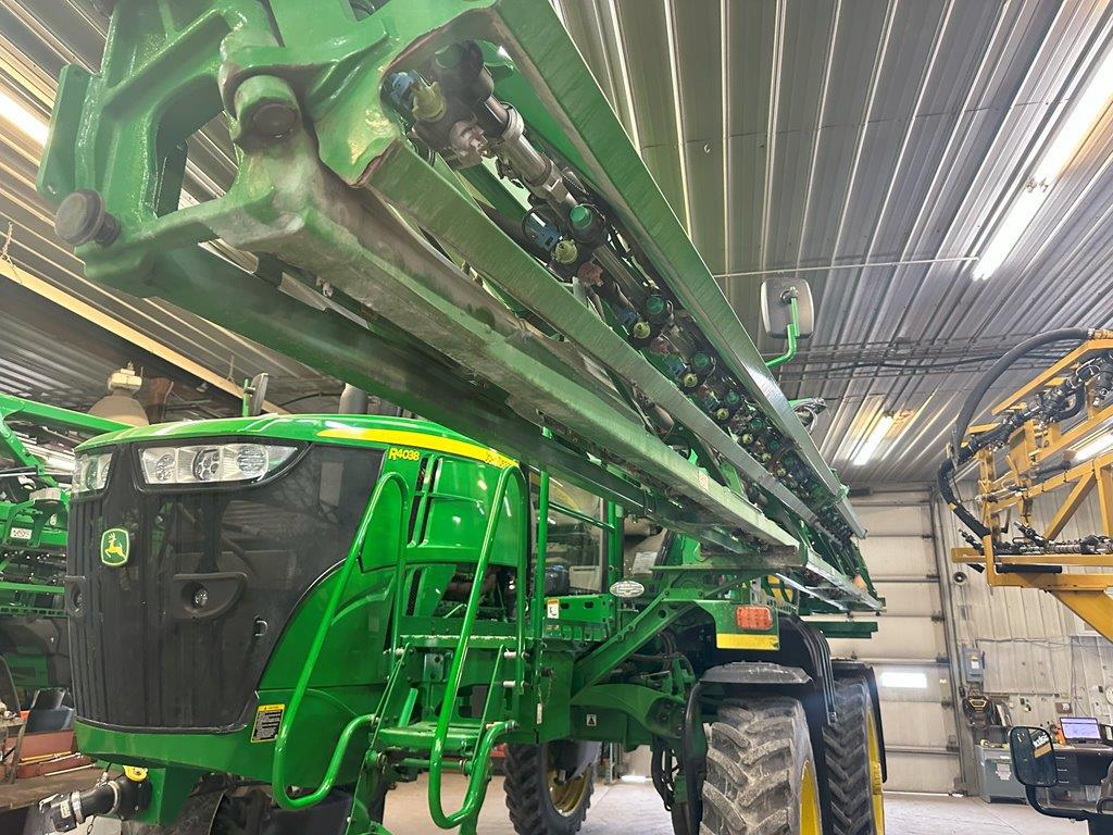2021 John Deere R4038 Image 21