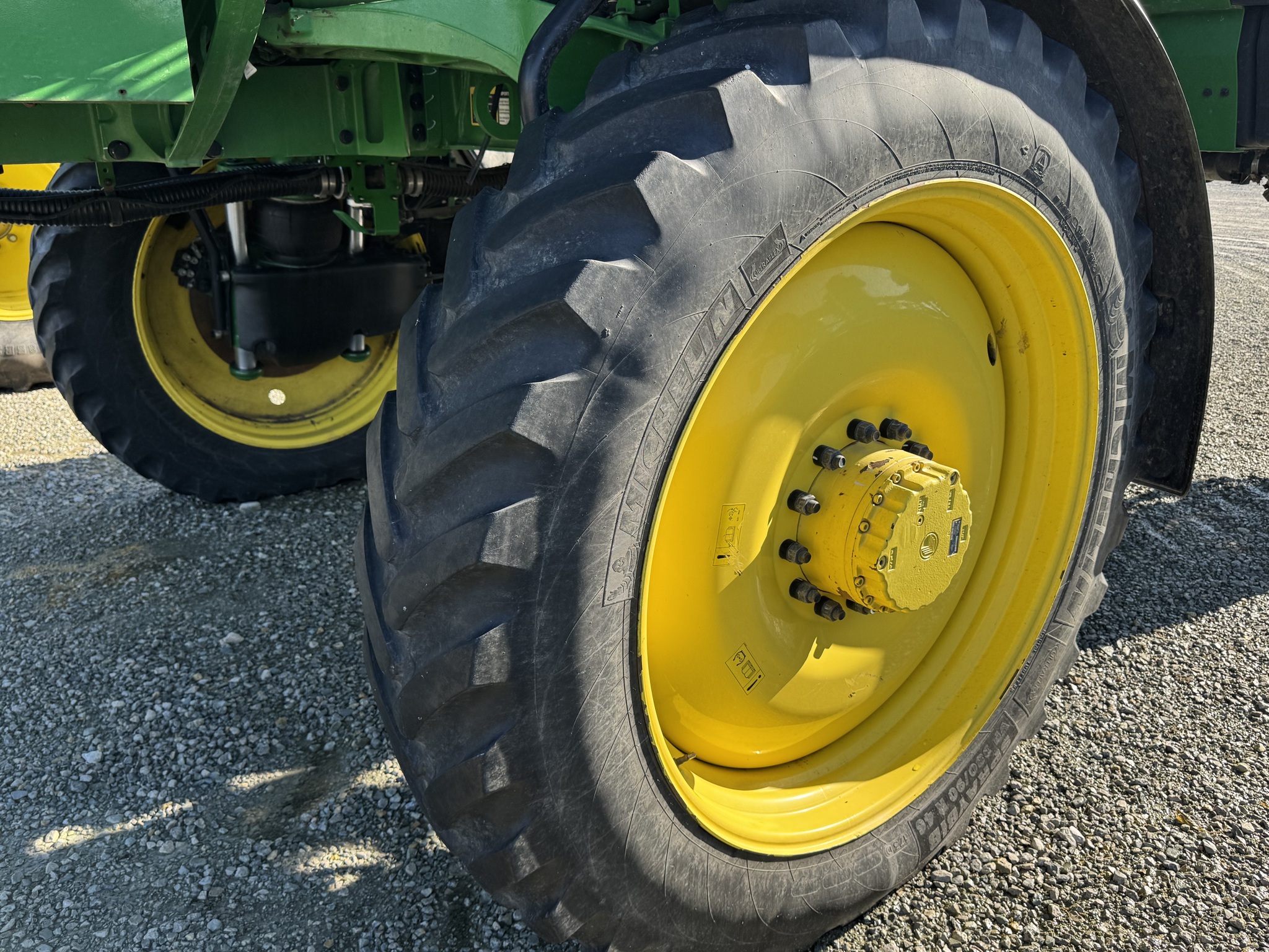 2021 John Deere R4038 Image 14