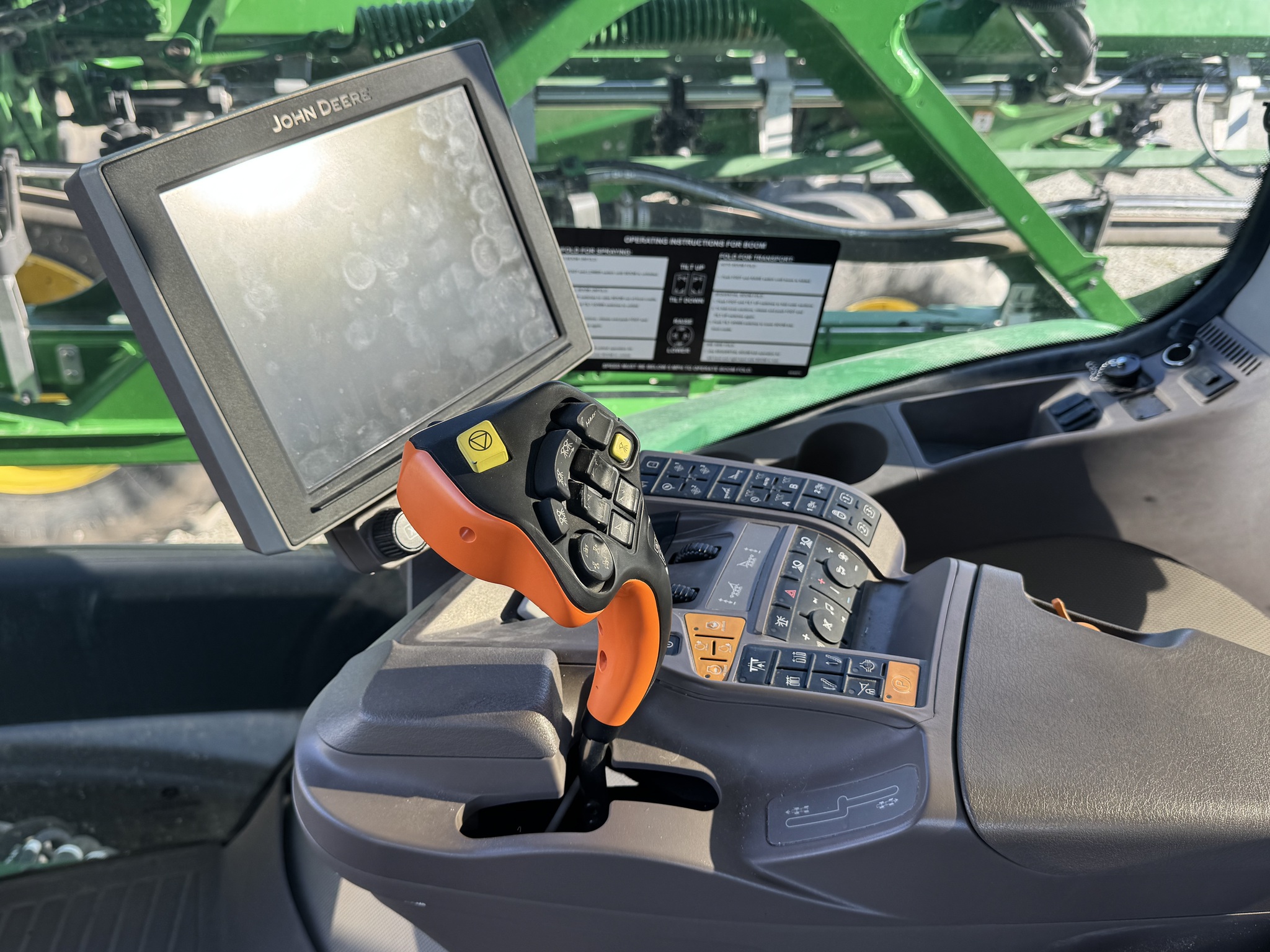 2021 John Deere R4038 Image 7