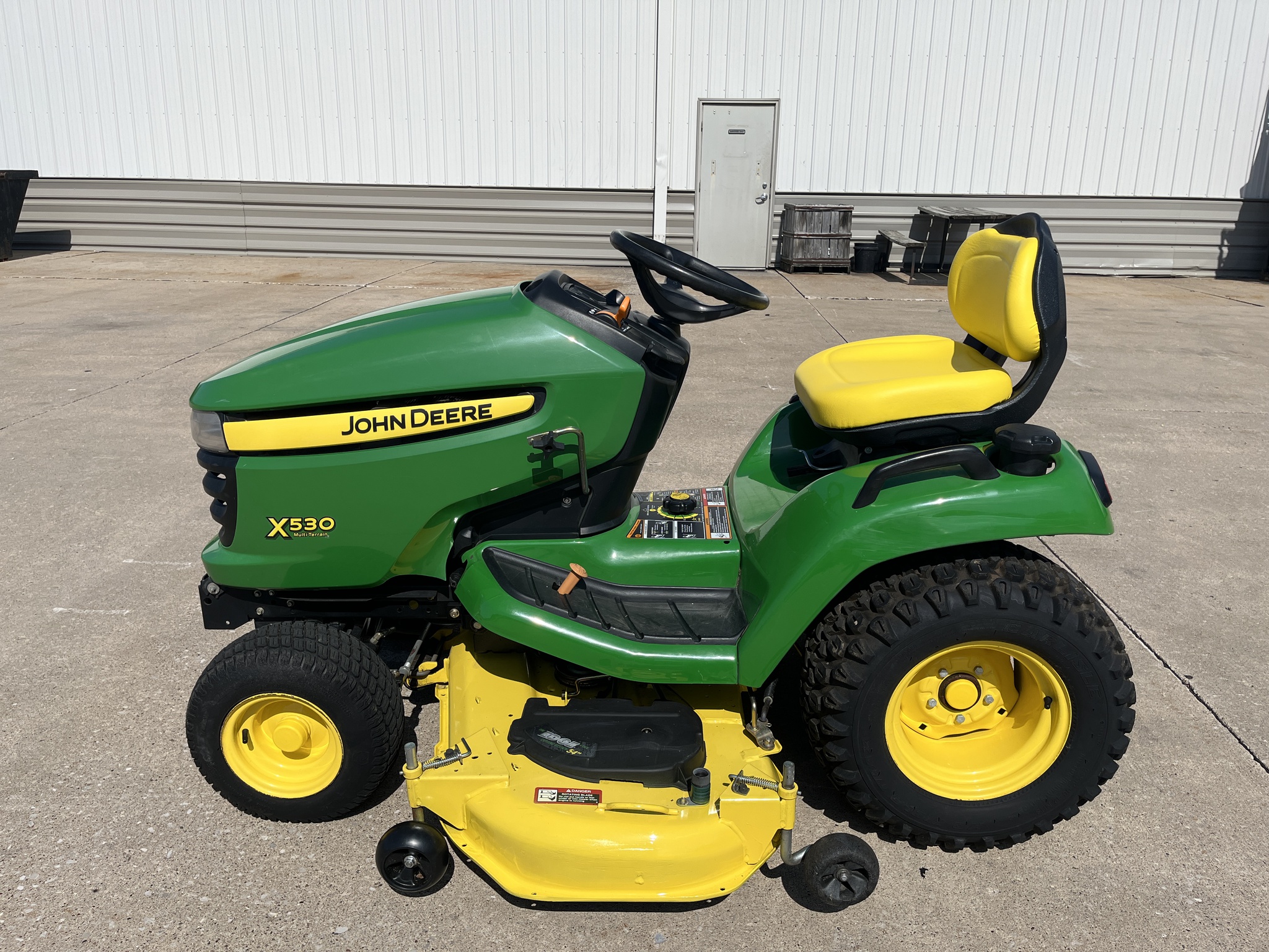 2011 John Deere X530 Image 8