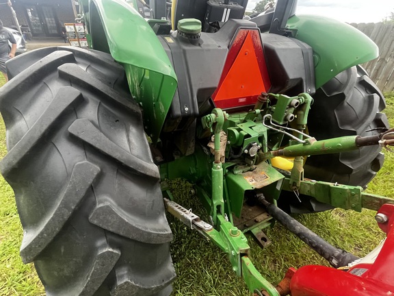 2019 John Deere 5065E Photo 4