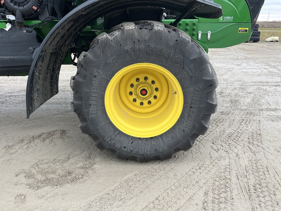 2024 John Deere 800R - Photo12