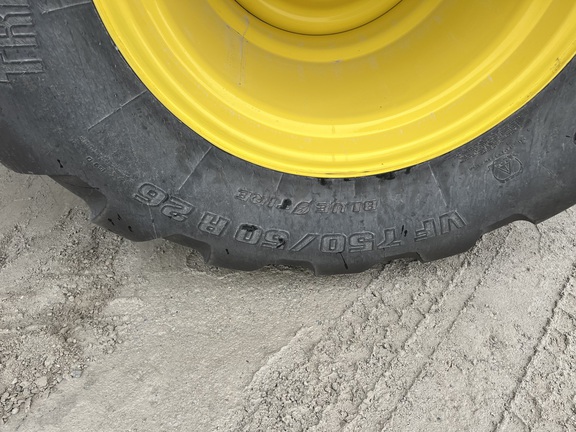 2024 John Deere 800R - Photo13