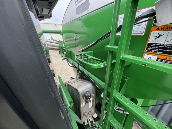 2024 John Deere 800R - Photo30