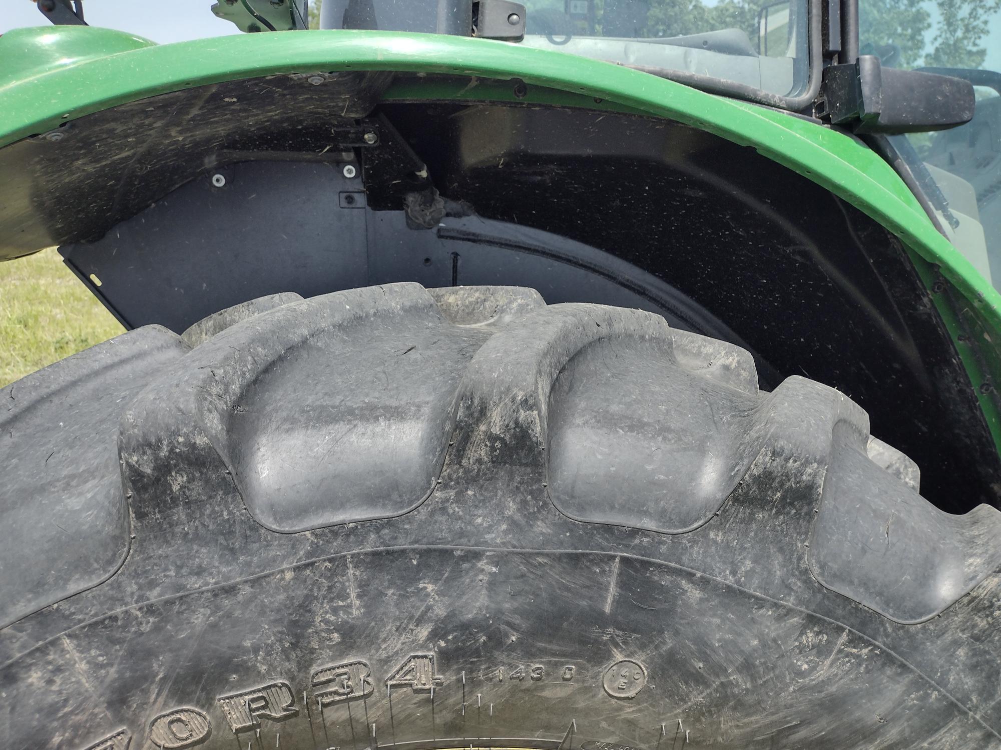 2023 John Deere 6120M Image 9