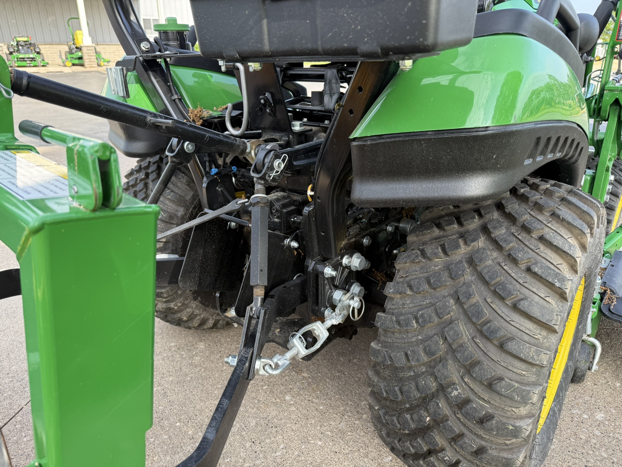 2021 John Deere 1025R Image 7