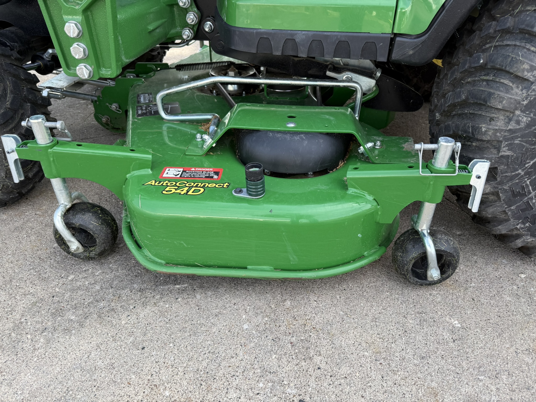 2021 John Deere 1025R Image 6