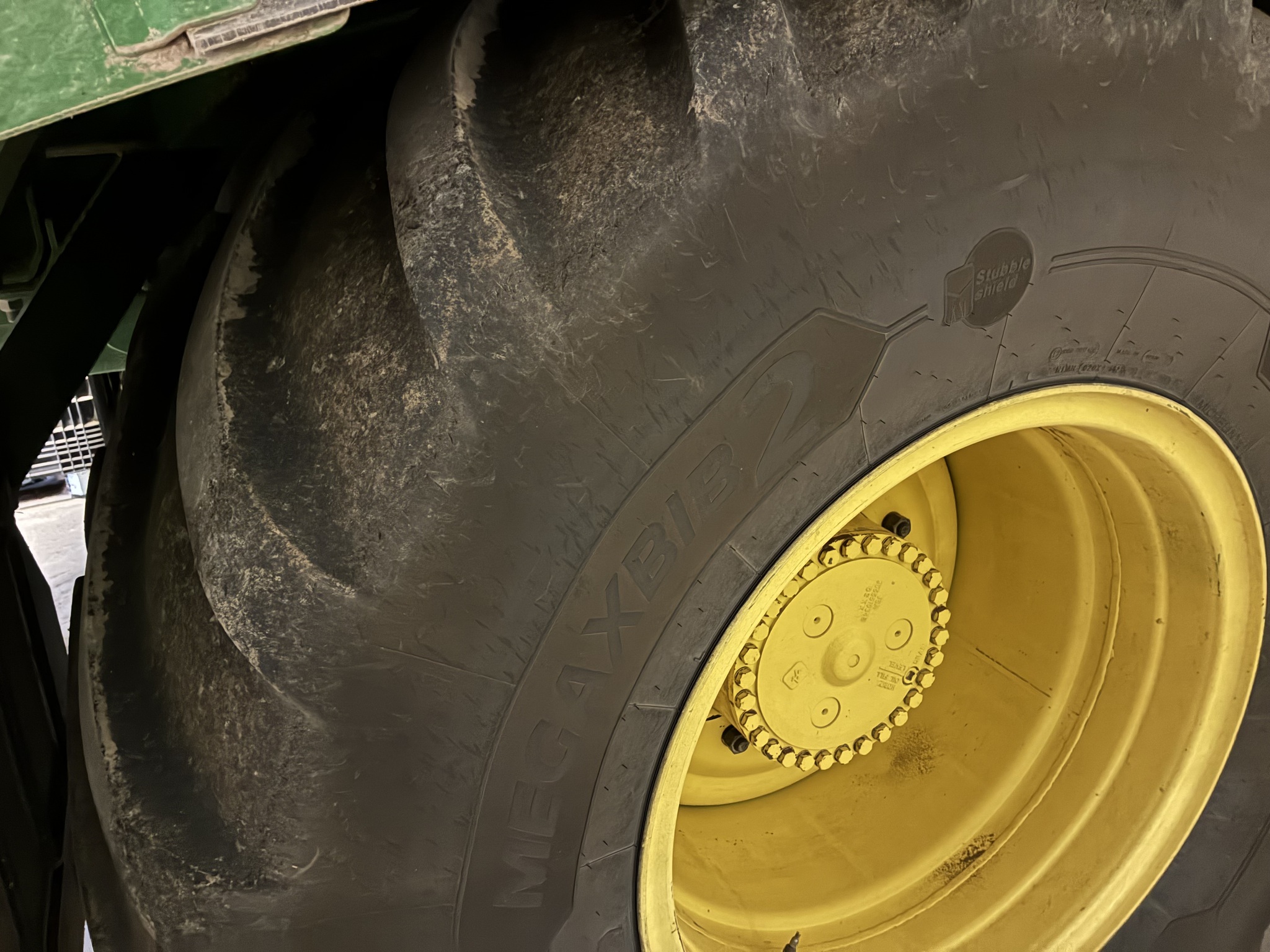 2021 John Deere F4365 Image 11