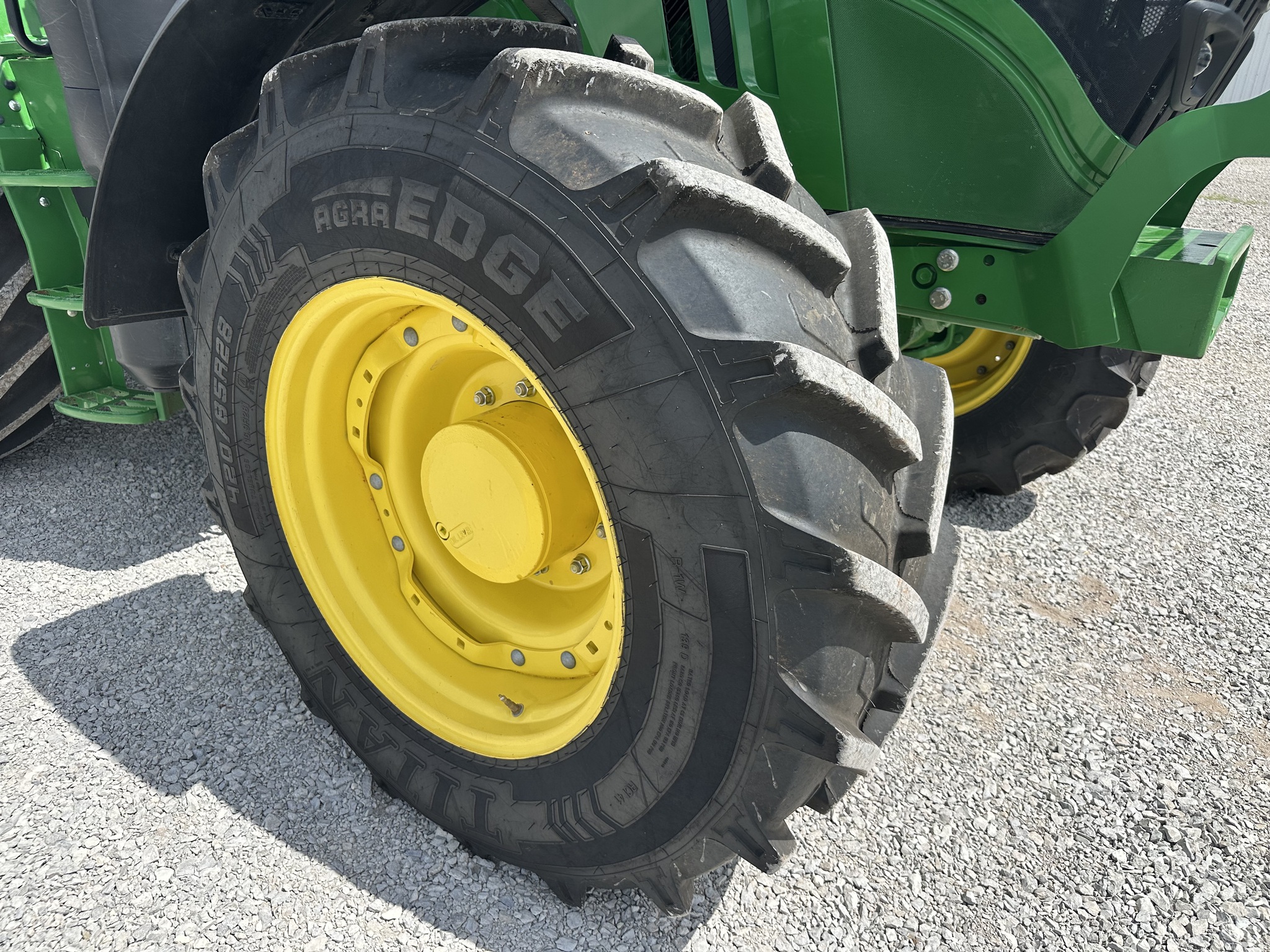 2023 John Deere 6155M Image 19