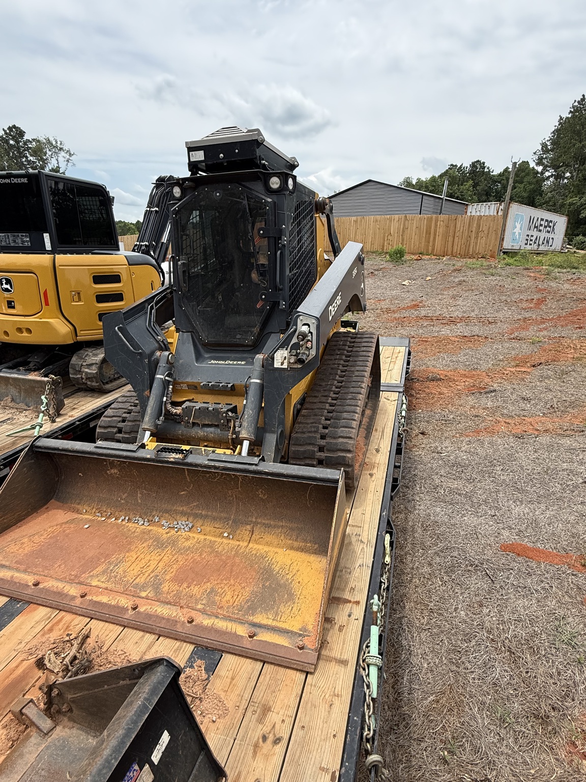 2023 John Deere 333G Image 2