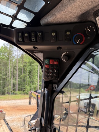 2023 John Deere 333G