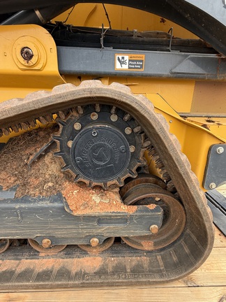 2023 John Deere 333G