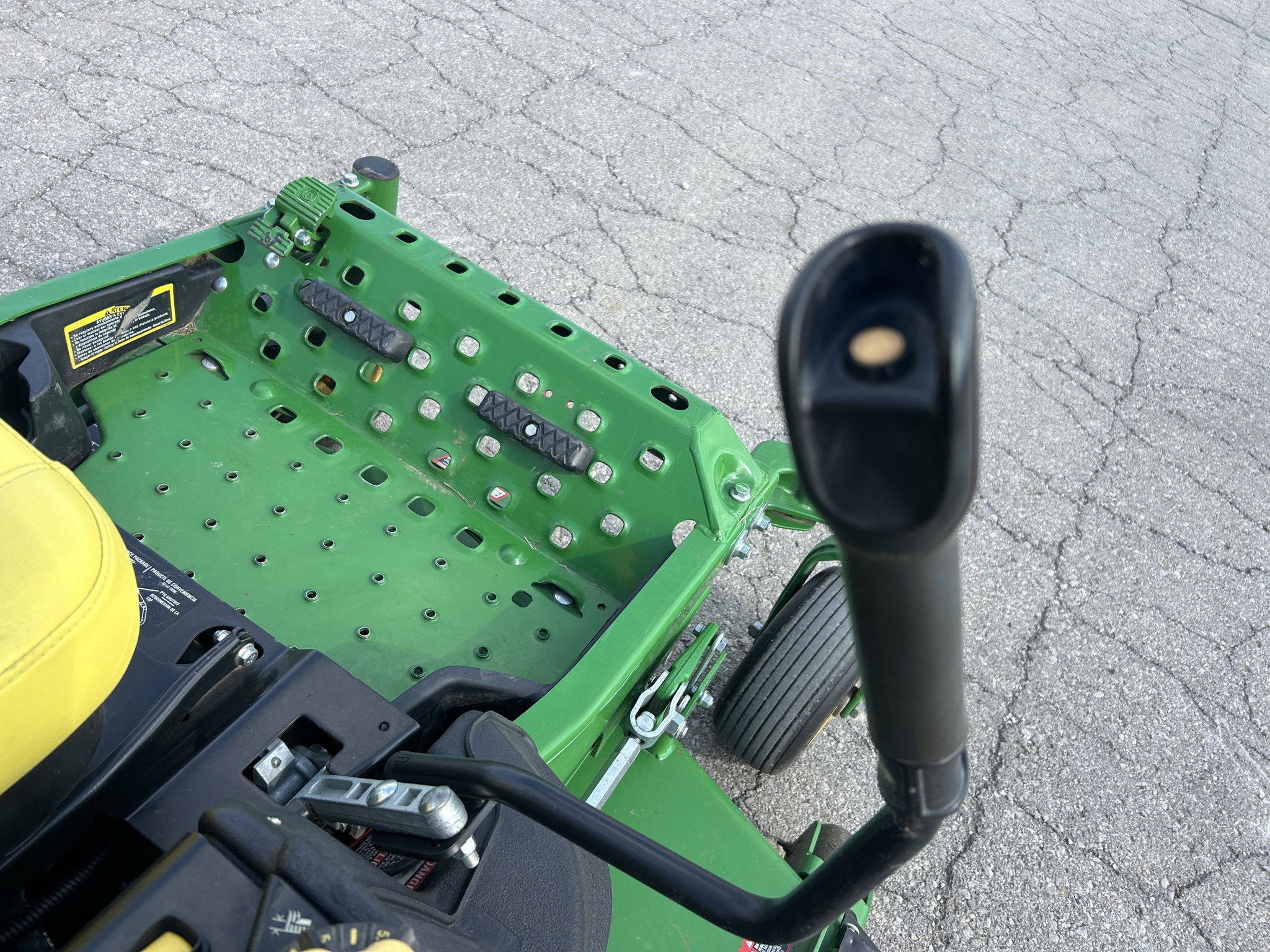  2022 John Deere Z970R at Heritage Tractor in Baldwin City, KS