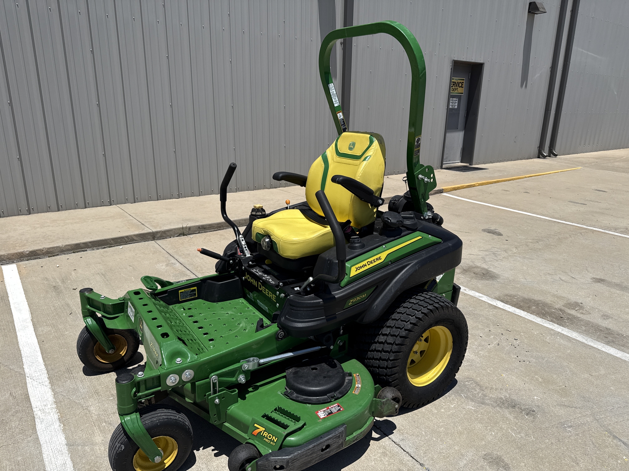 2023 John Deere Z930M Image 5