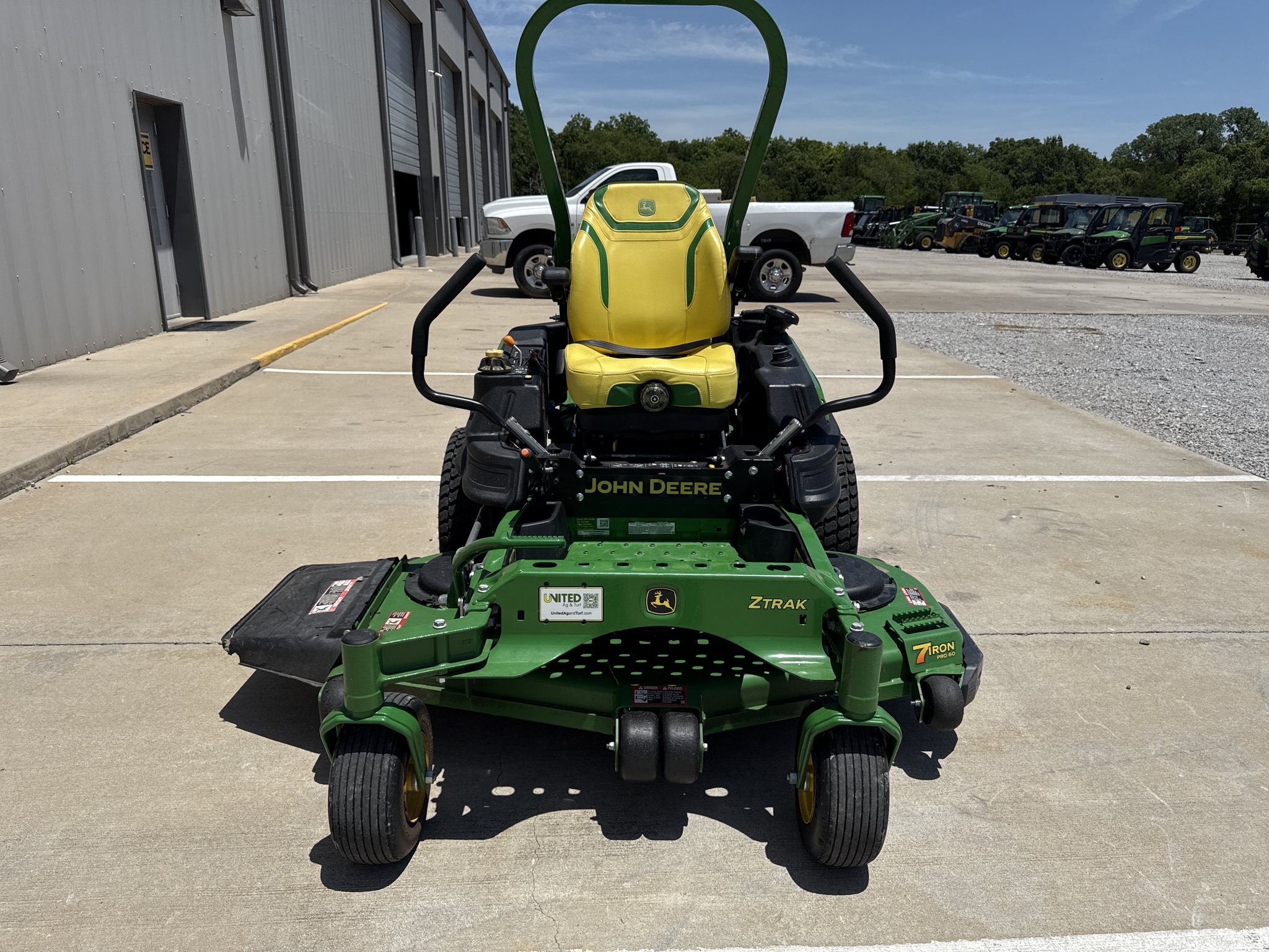 2023 John Deere Z930M Image 9