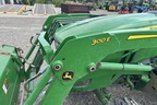 2021 John Deere 3035D Image 32