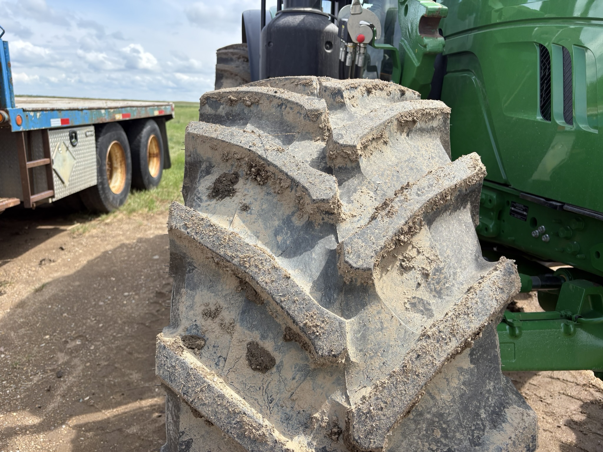 2023 John Deere 6155M Image 9