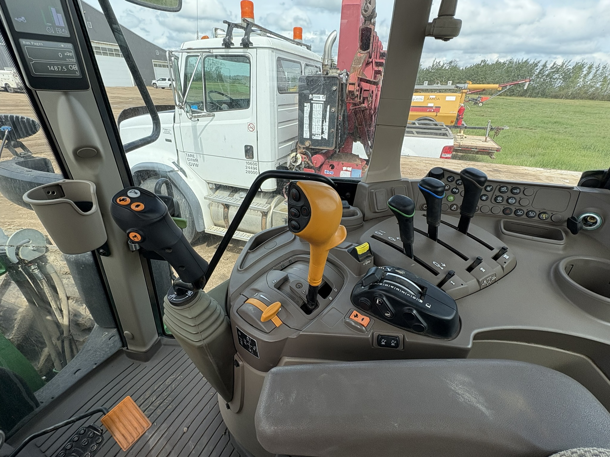 2023 John Deere 6155M Image 11