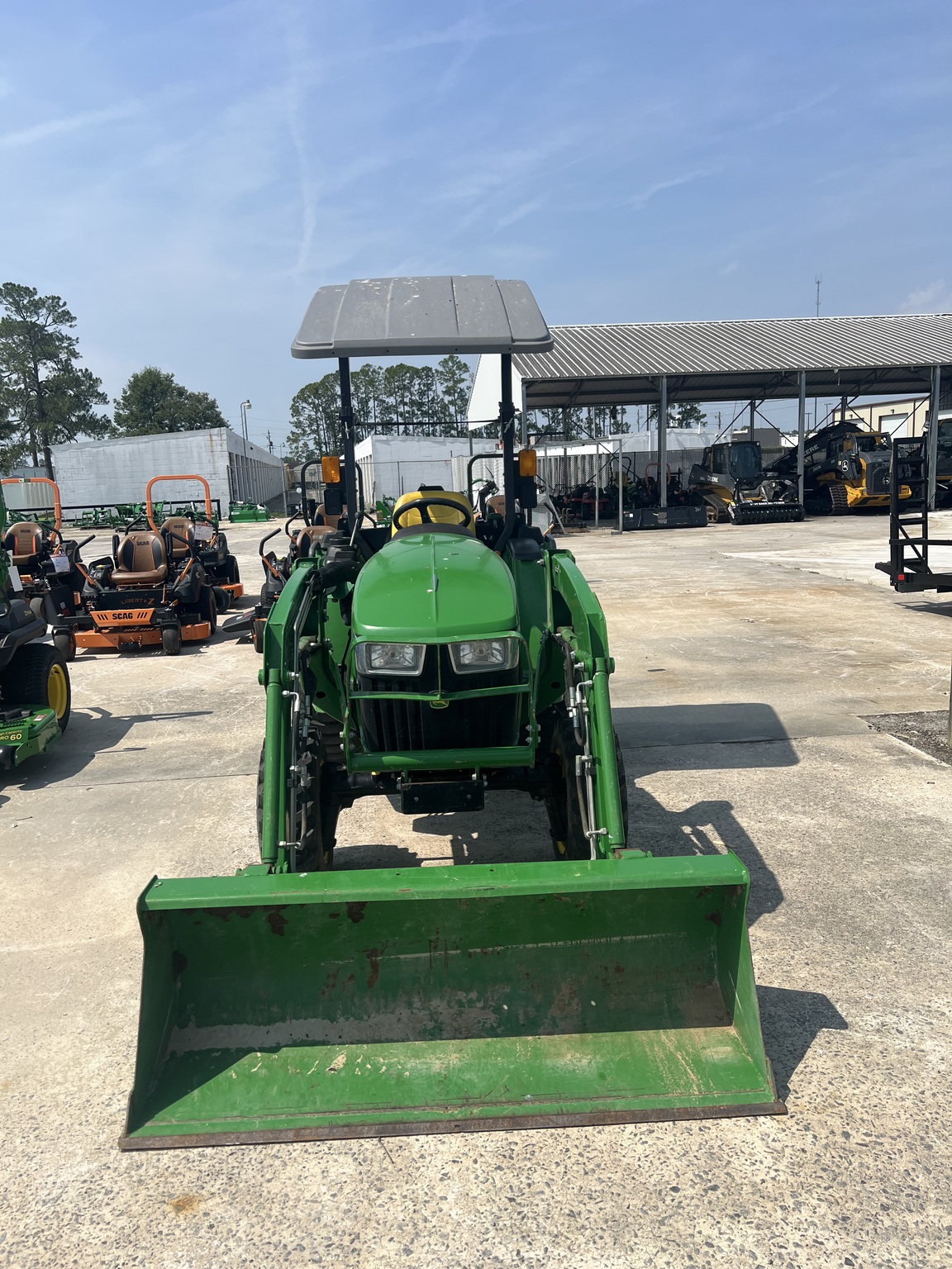 2021 John Deere 3025E Image 1