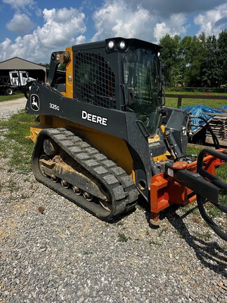 Photo of 2022 John Deere 325G