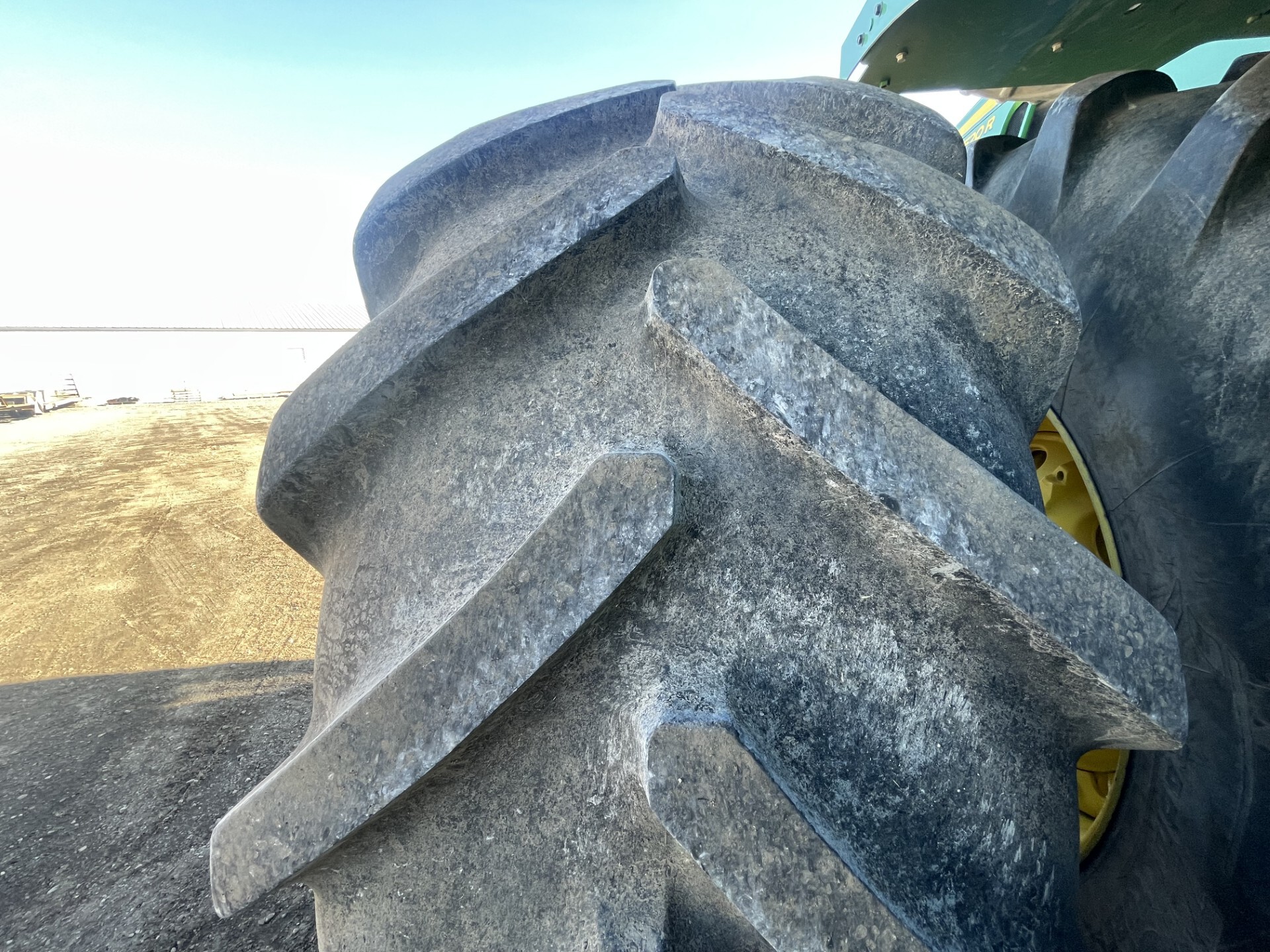 2021 John Deere 9520R Image 10