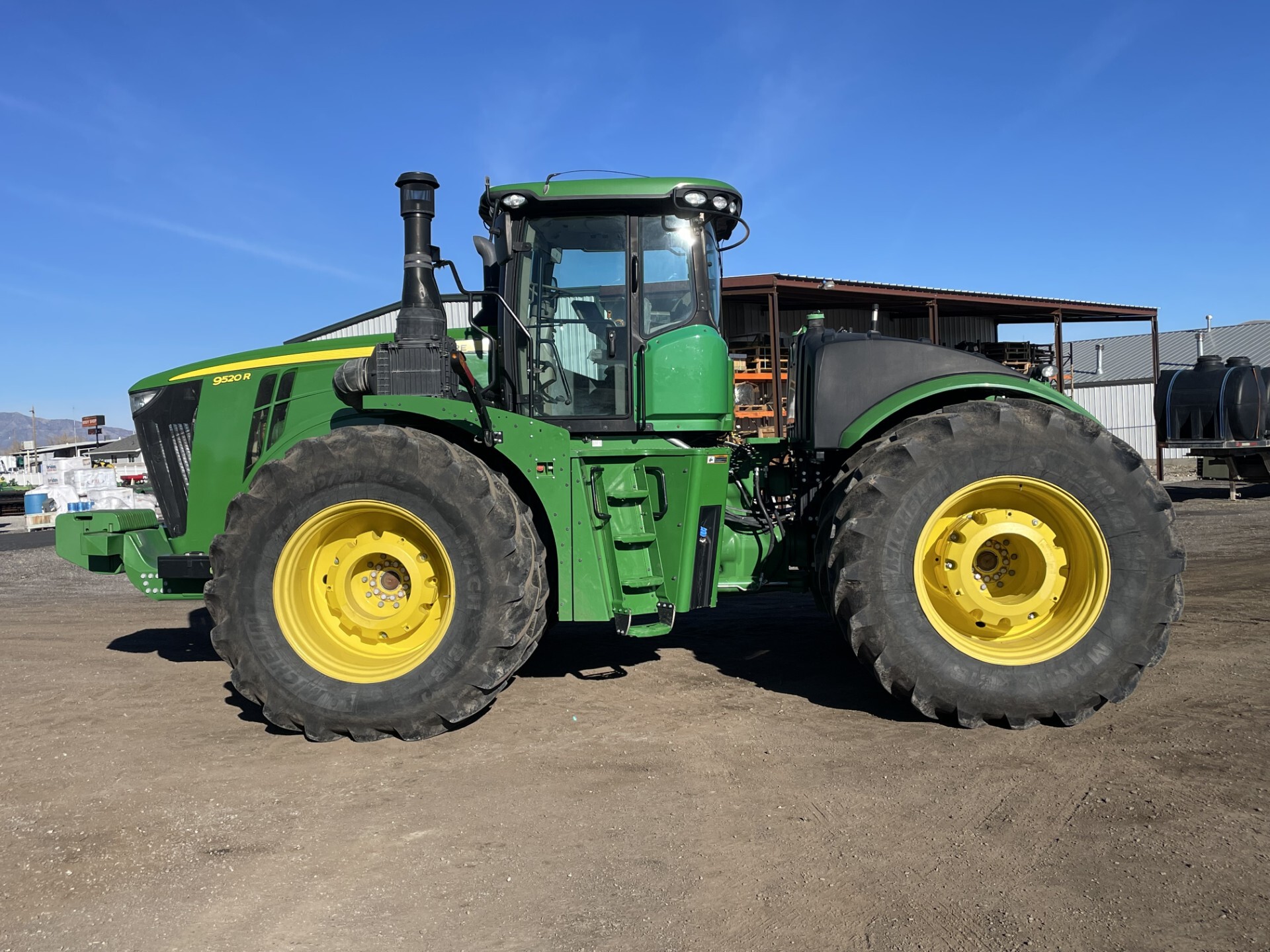 2021 John Deere 9520R Image 2