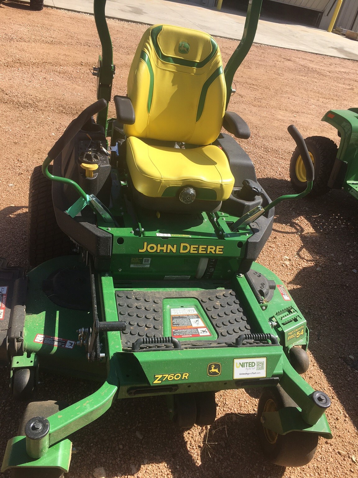 2023 John Deere Z760R Image 4