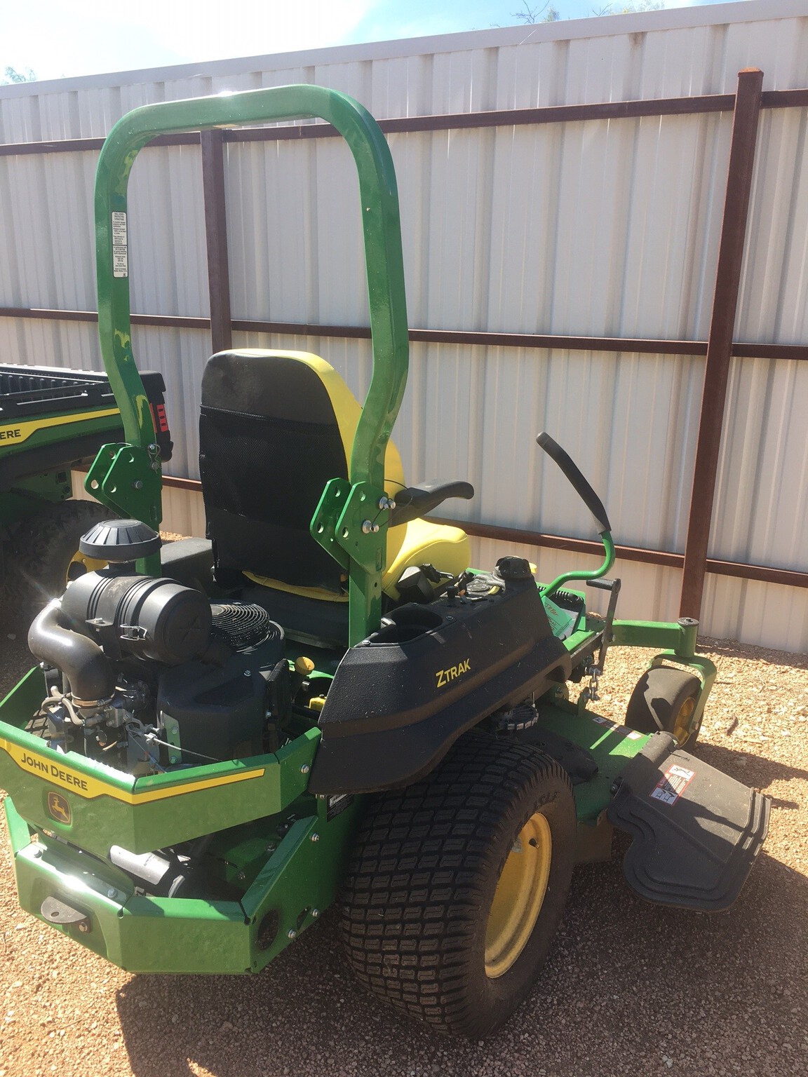 2023 John Deere Z760R Image 7