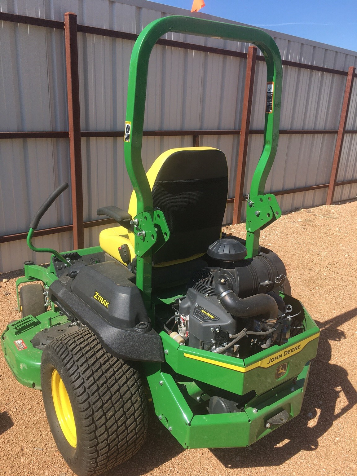 2023 John Deere Z760R Image 9