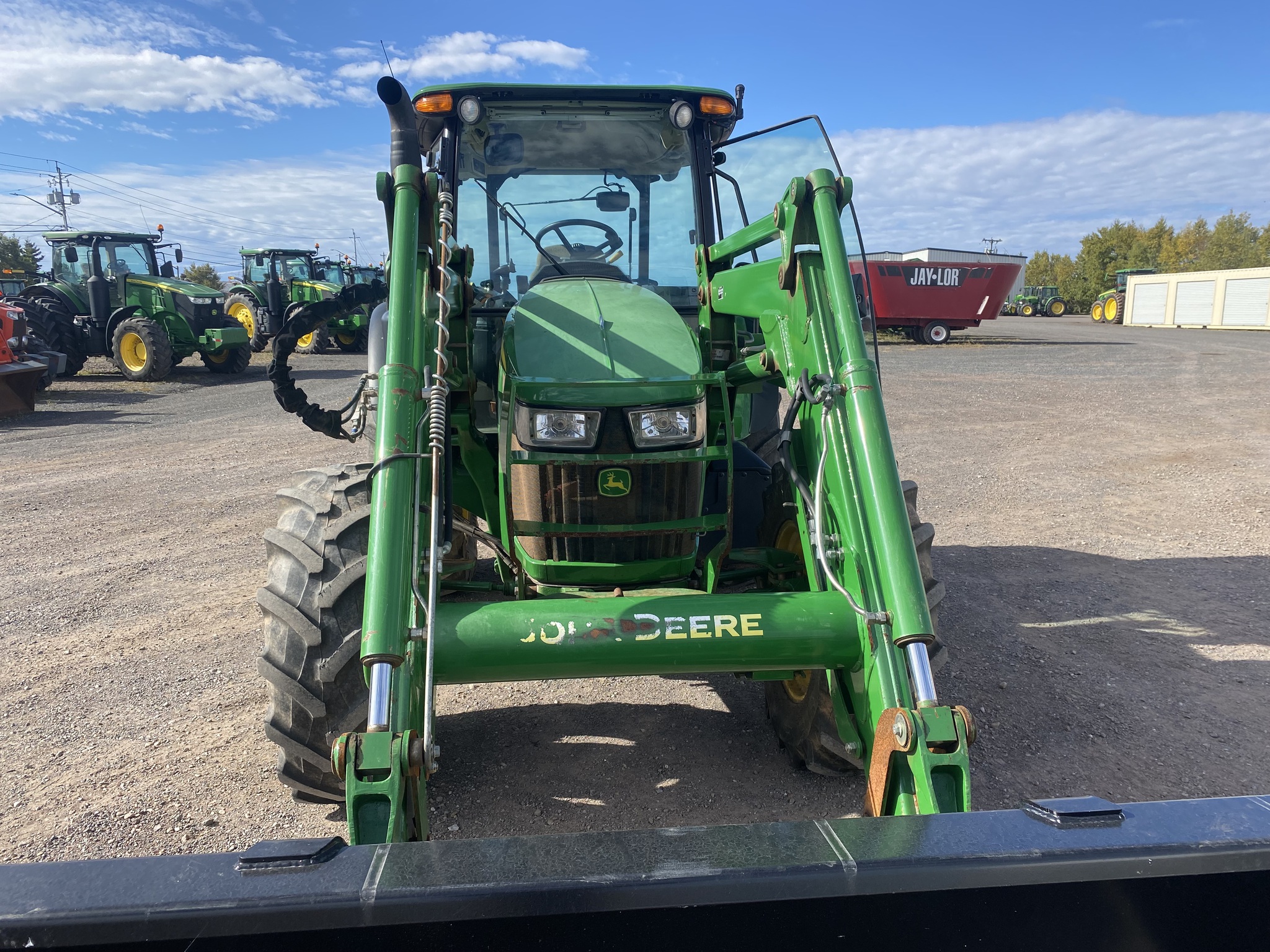 2021 John Deere 5115M Image 9