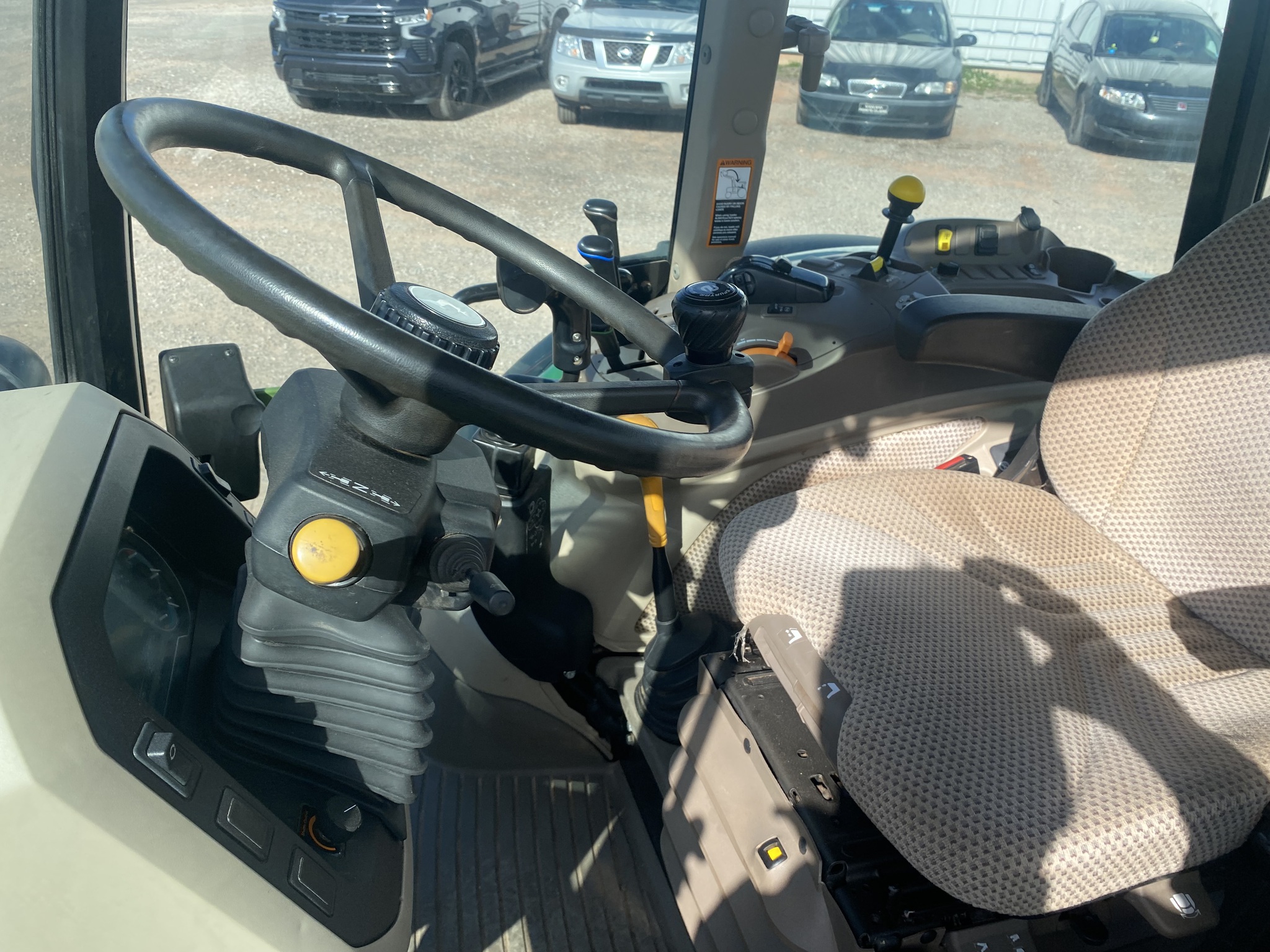 2021 John Deere 5115M Image 6