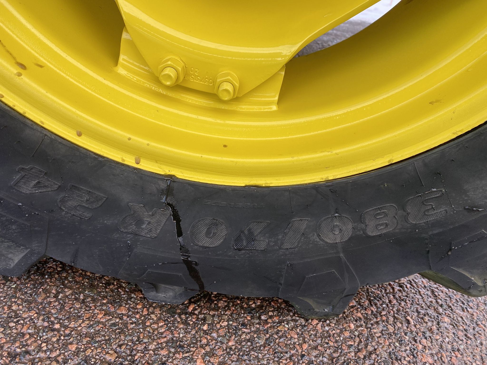 2021 John Deere 5115M Image 17