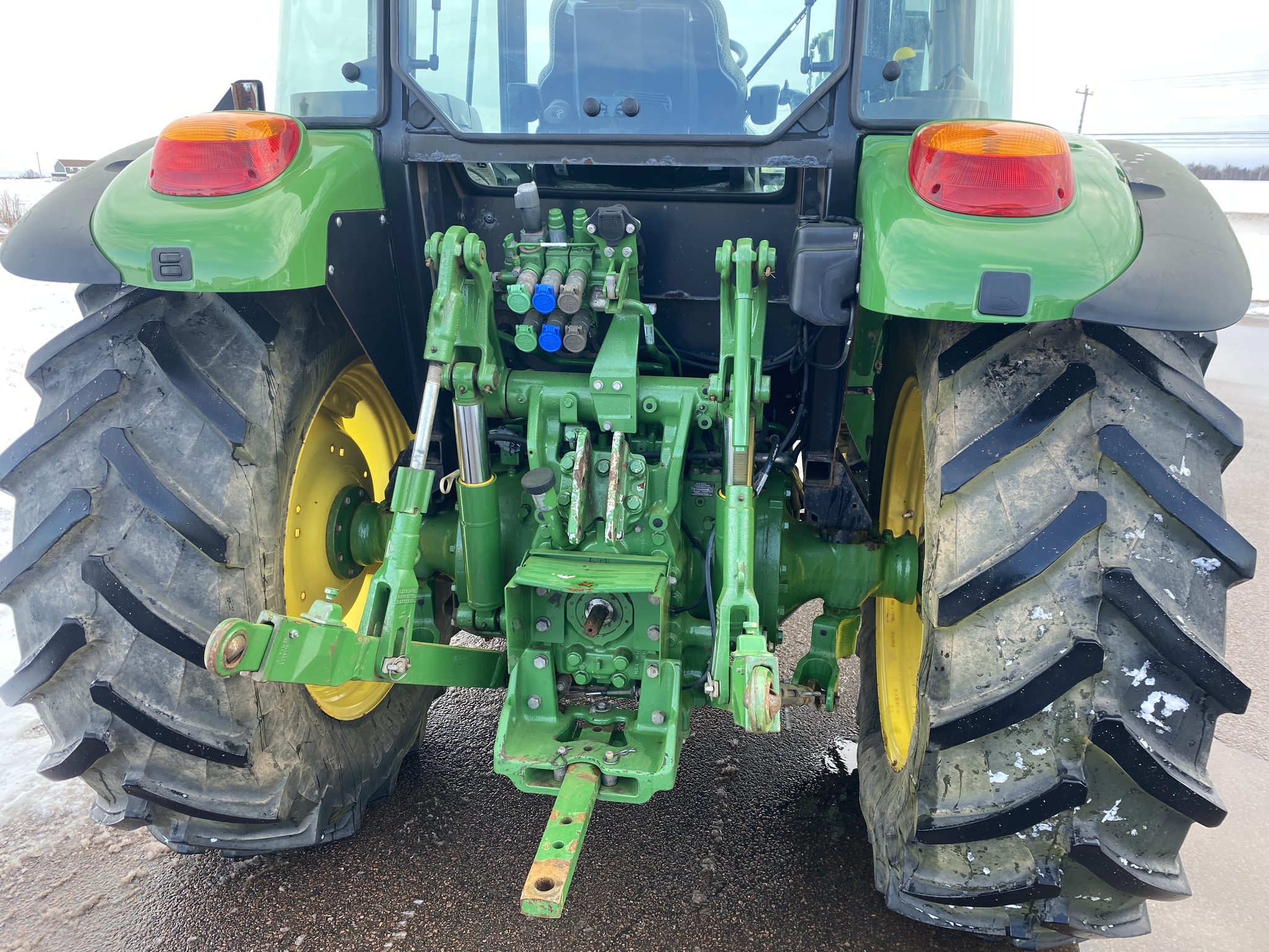 2021 John Deere 5115M Image 15