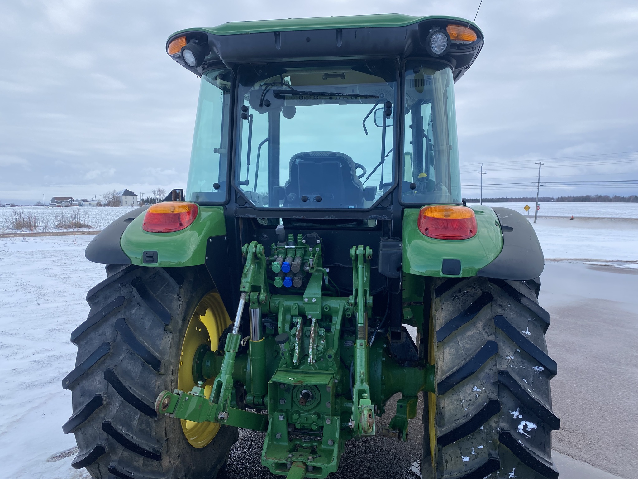 2021 John Deere 5115M Image 16