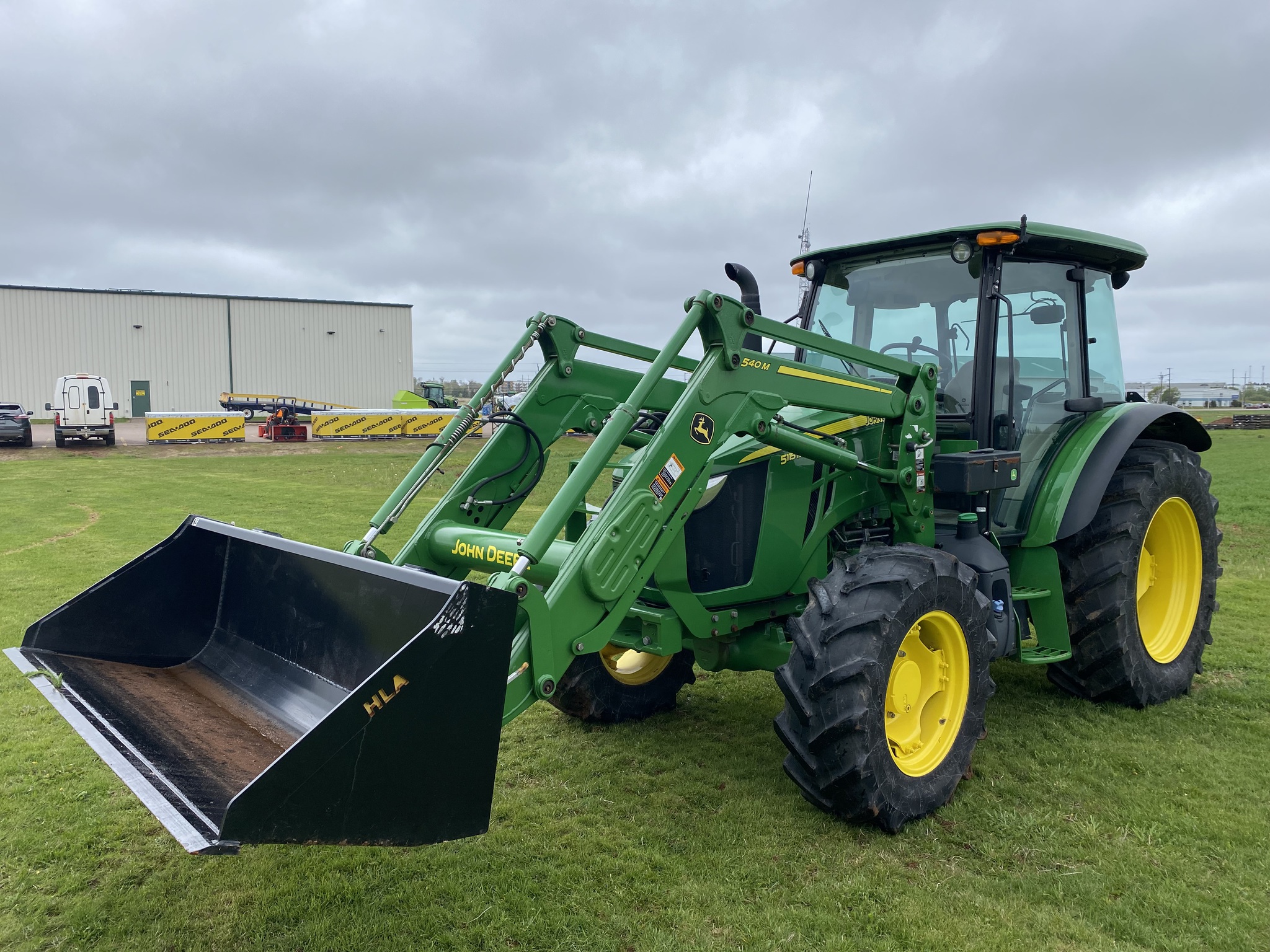 2021 John Deere 5115M Image 1