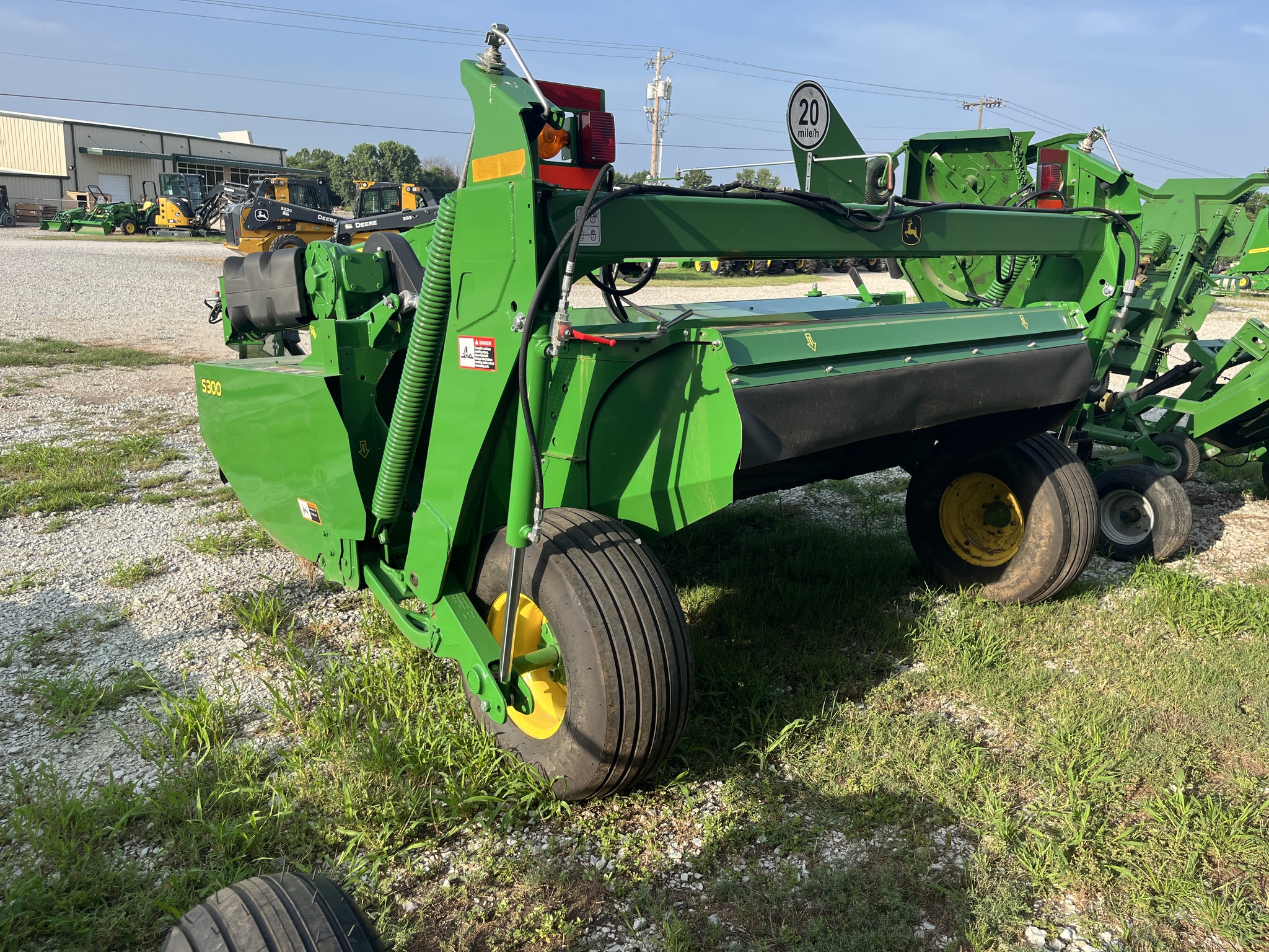 2023 John Deere S300 Image 6