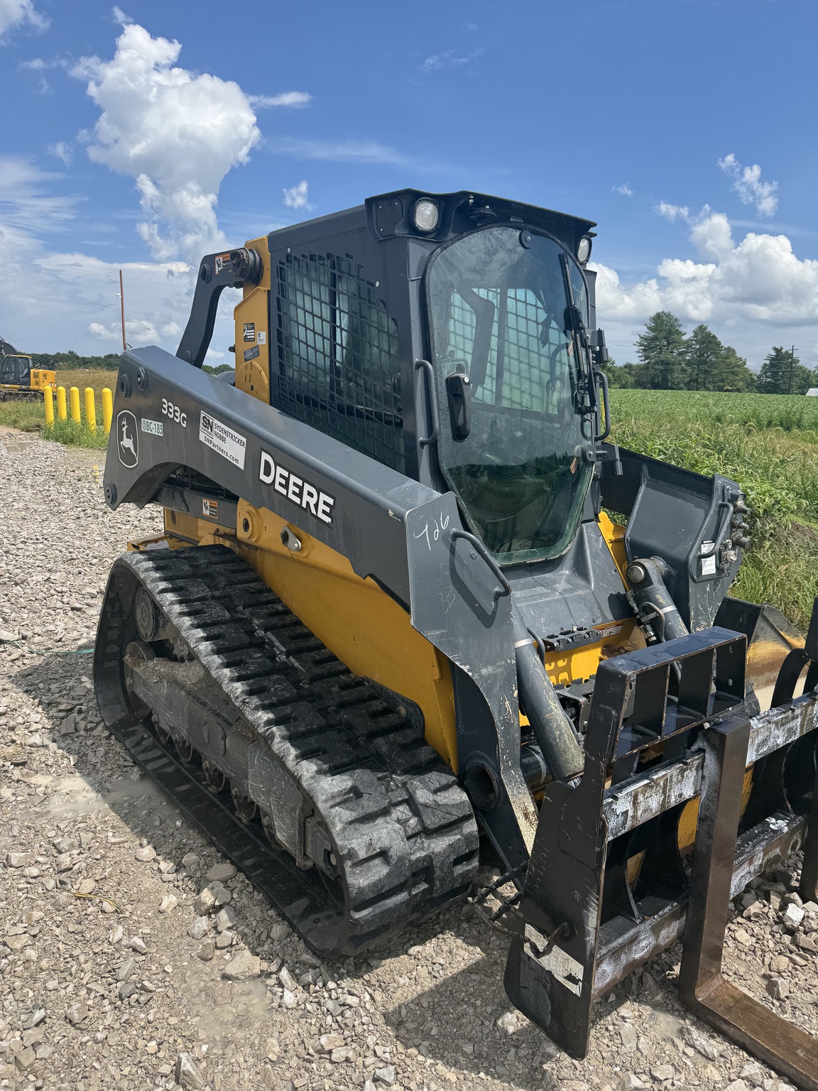 スキーさん専用 2023 John Deere 325G - Sydenstricker Nobbe Partners