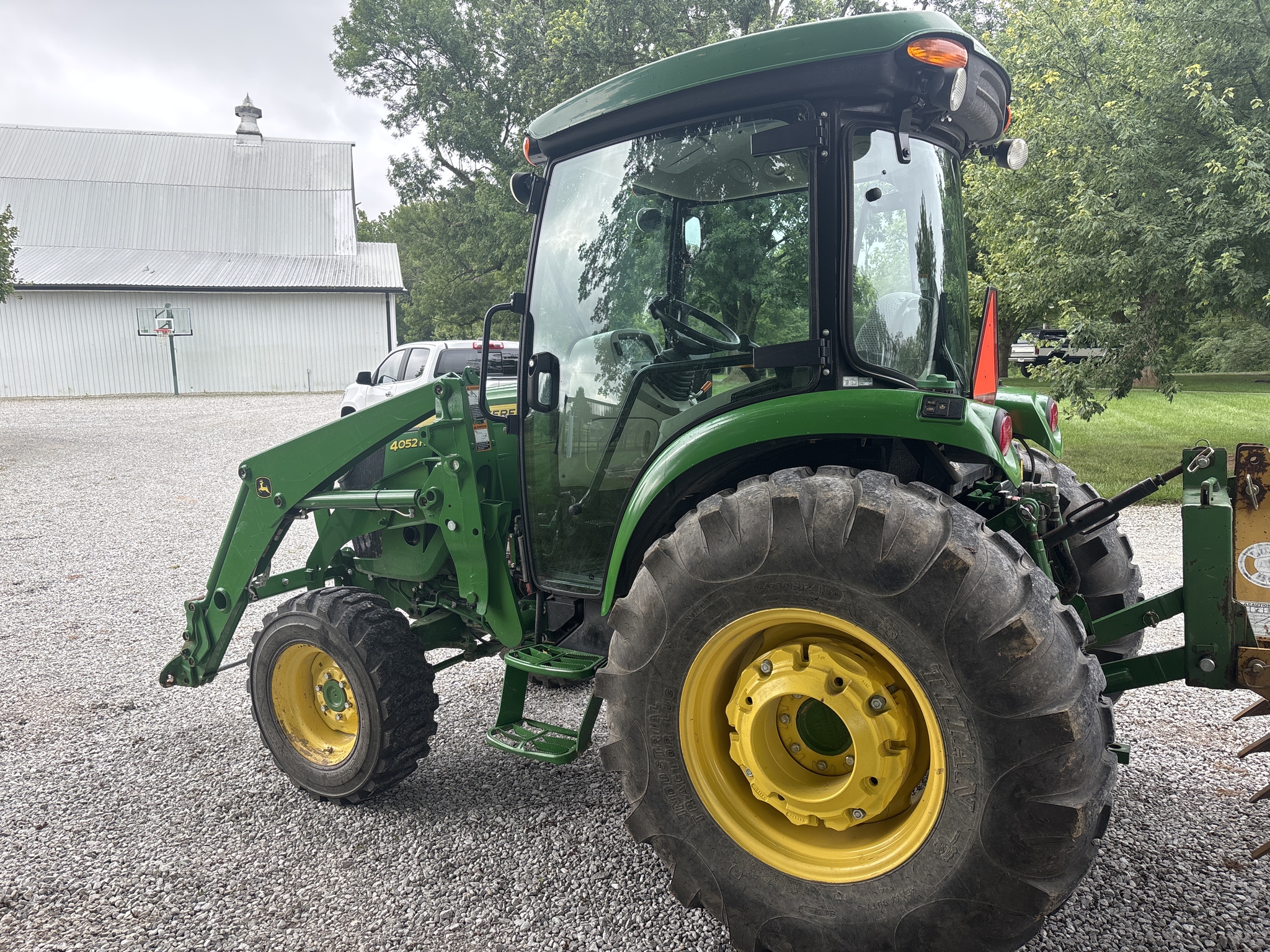 Used 2019 John Deere 4052R Compact Utility Tractors at Koenig Equipment in Franklin, IN - PhotoXL4