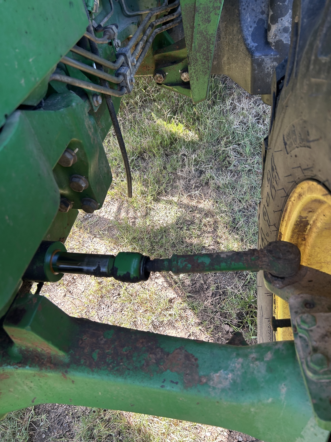 2015 John Deere 6115D Image 12