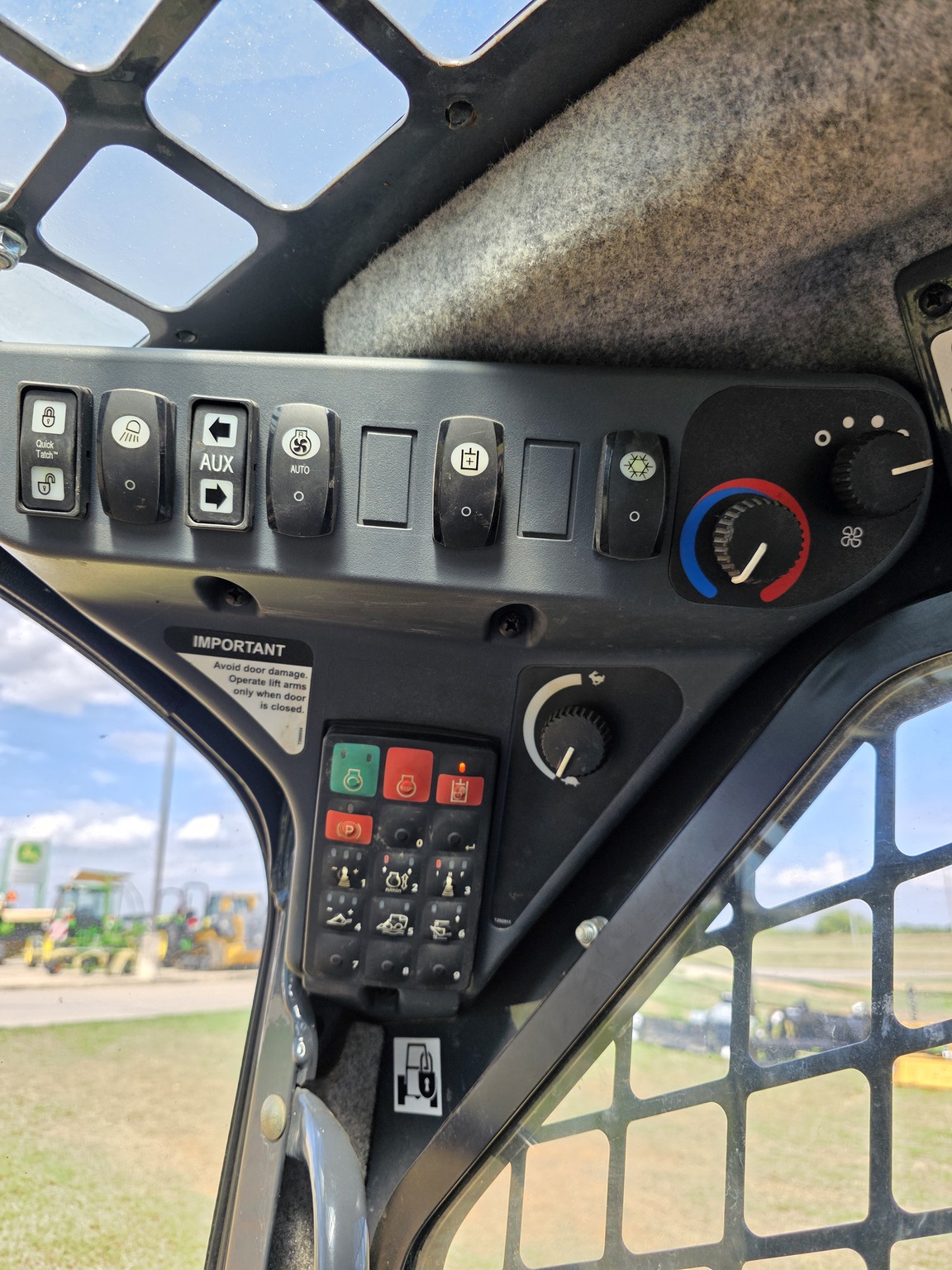 2019 John Deere 333G Image 12